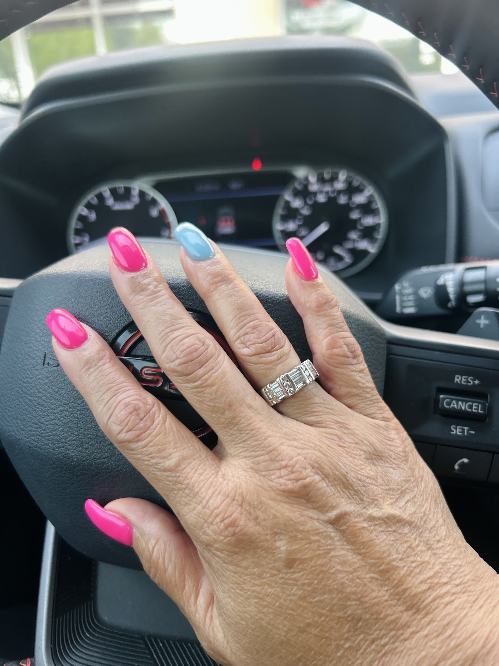 Polish Me Pretty 1 nail photo 1